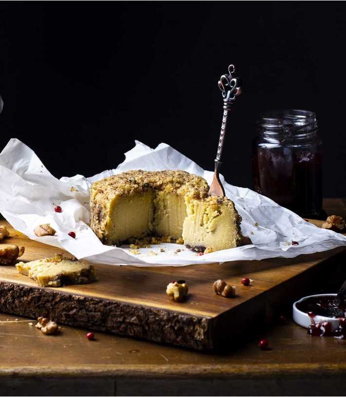 Walnuts and pink peppercorn fermented cheese alternative