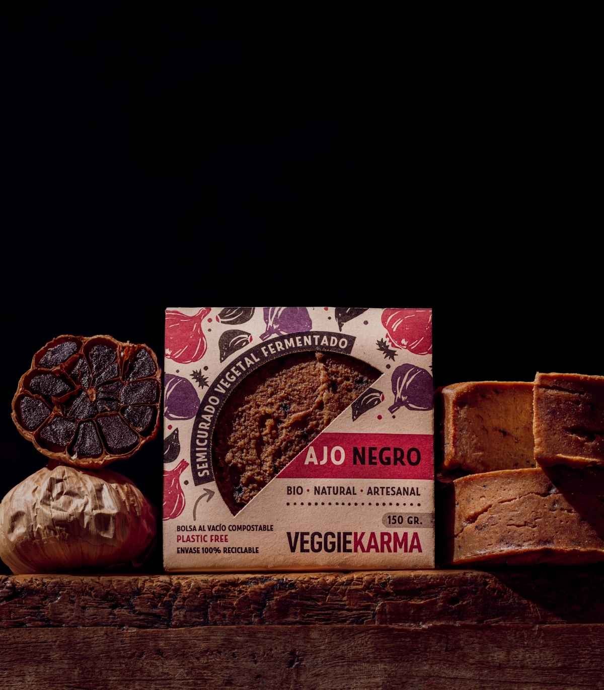 queso-vegano-ajo-negro
