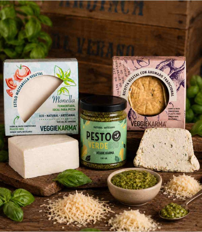Basil pesto with italian style grated semicured 140 gr.*