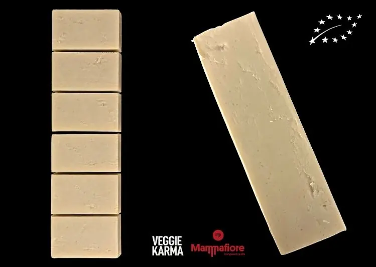 Plant-based mozzarella-style bar for grating while frozen